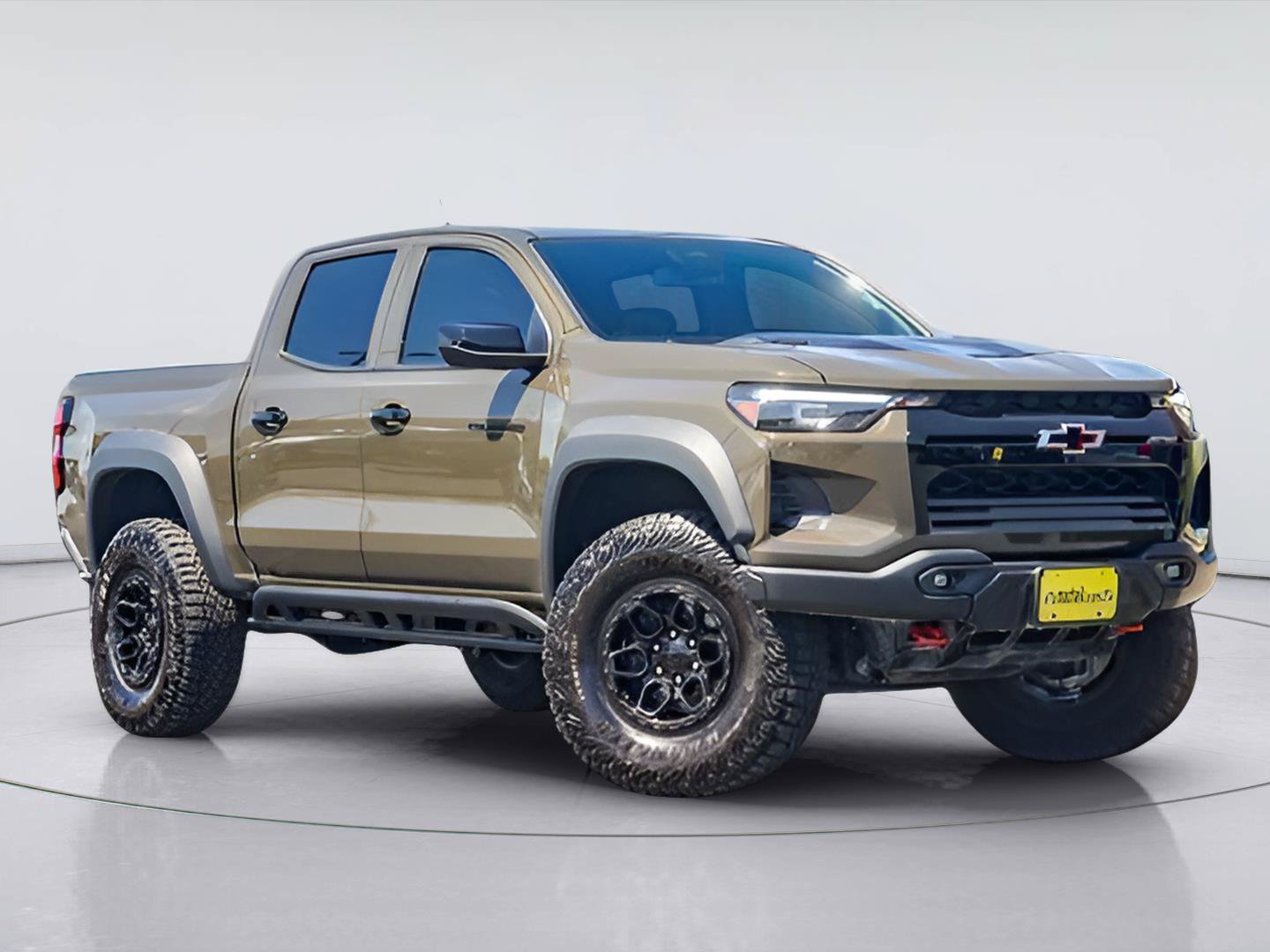 Used 2025 Chevrolet Colorado ZR2 w/ ZR2 Bison Edition AWD/4WD image 1