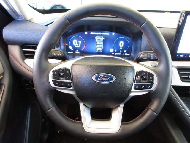 Certified 2025 Ford Explorer Active w/ Active Comfort Package image 14