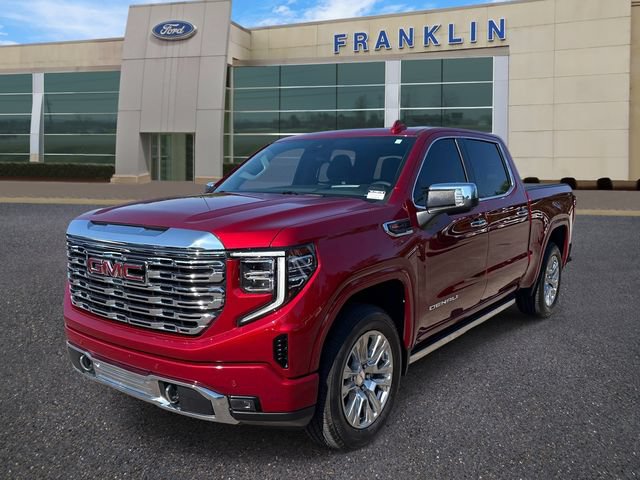 Used 2023 GMC Sierra 1500 Denali w/ Technology Package AWD/4WD image 3