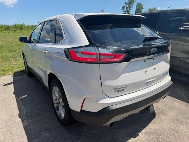 Certified 2019 Ford Edge Titanium w/ Equipment Group 301A AWD/4WD image 9