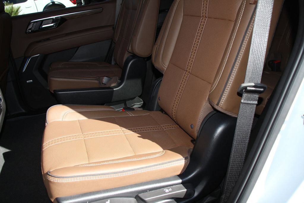 Used 2026 Chevrolet Tahoe High Country image 21