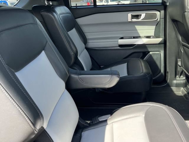 Certified 2023 Ford Explorer XLT w/ Equipment Group 202A AWD/4WD image 28