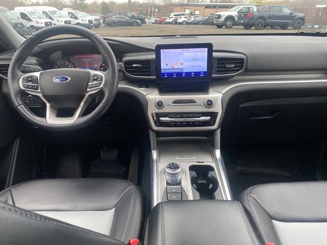Certified 2022 Ford Explorer XLT w/ Equipment Group 202A AWD/4WD image 14