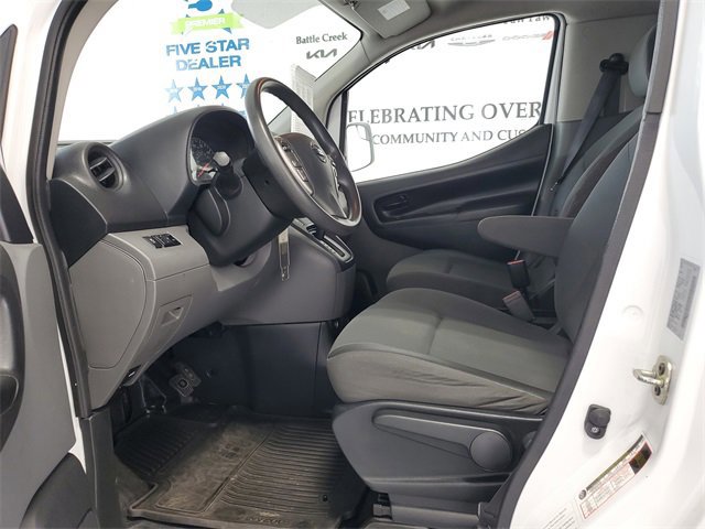 Used 2020 Nissan NV200 SV image 8