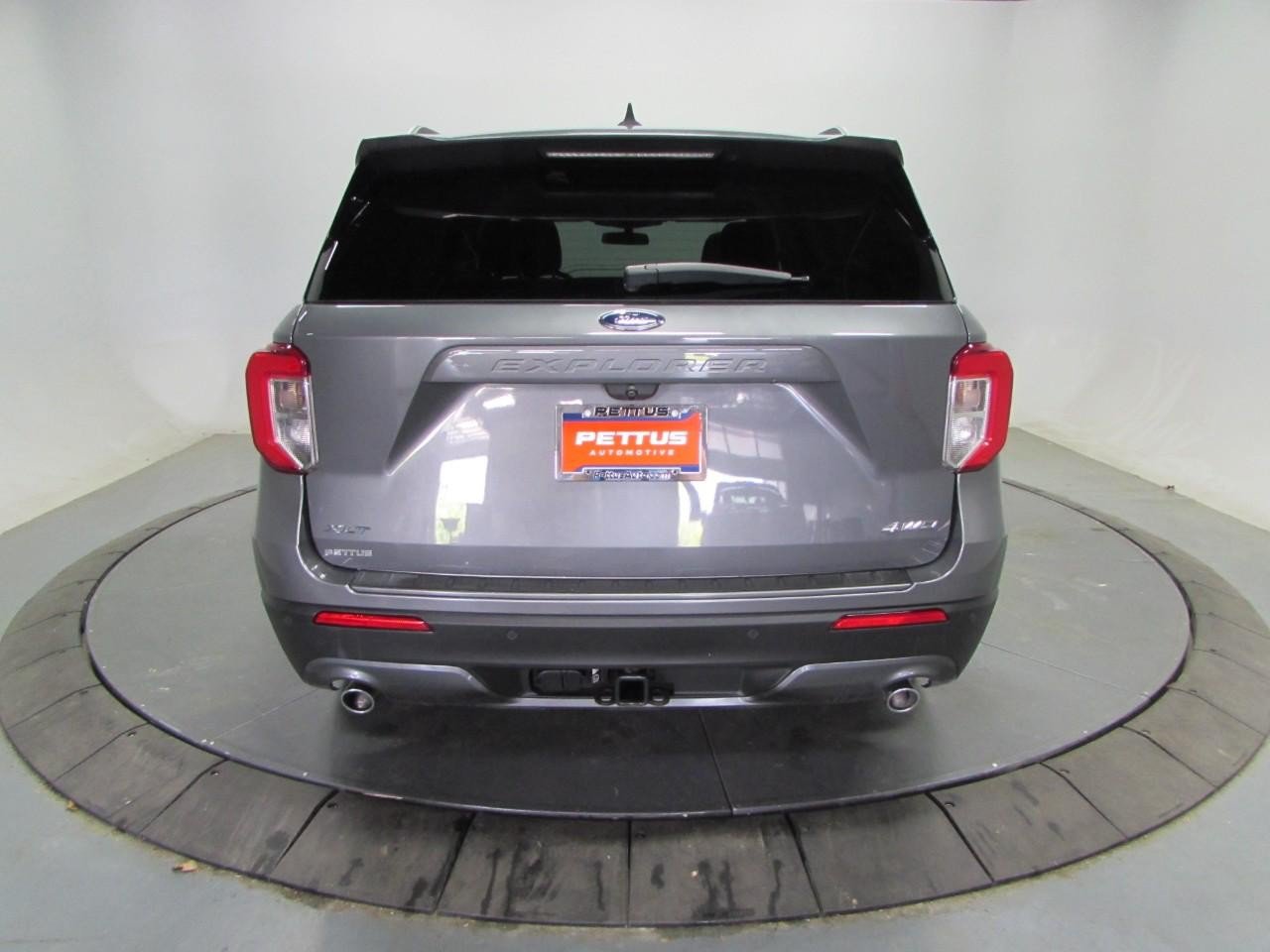 Certified 2021 Ford Explorer XLT w/ Equipment Group 202A AWD/4WD image 6