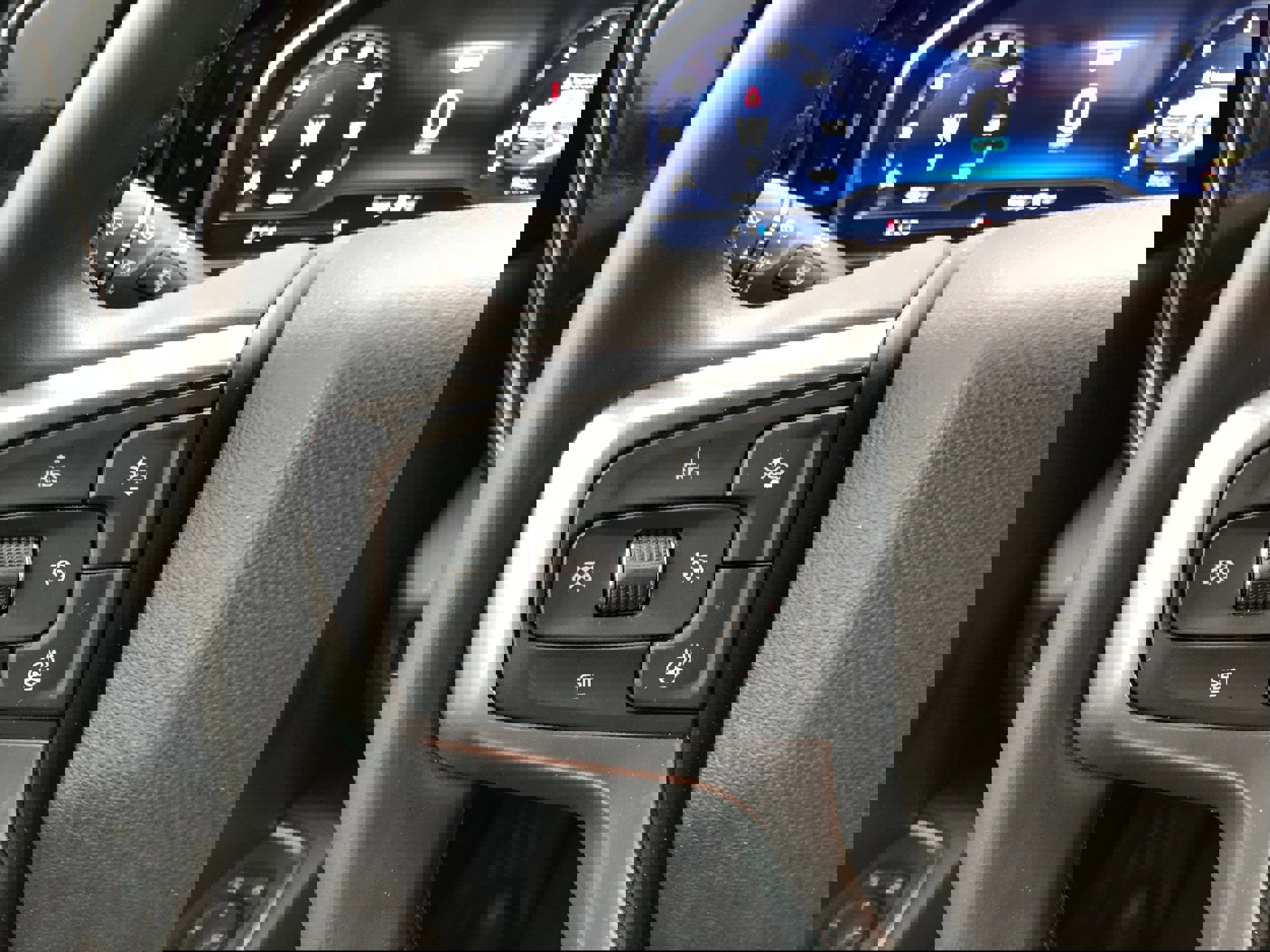 Used 2025 Chevrolet Silverado 3500 LTZ image 14