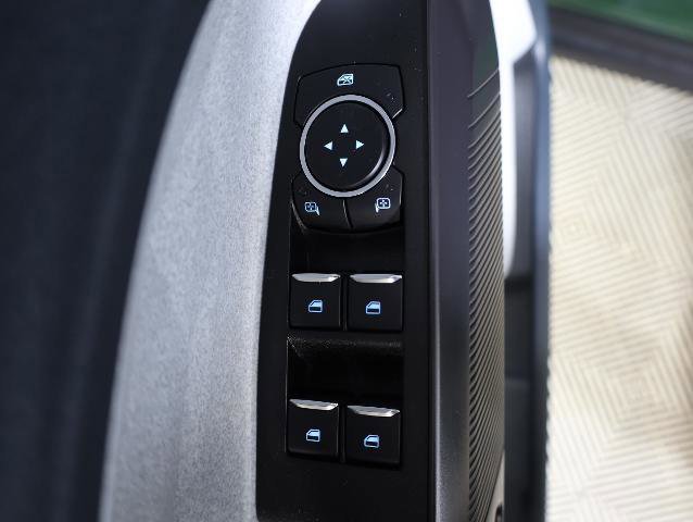 Certified 2025 Ford Maverick XLT w/ Equipment Group 301A AWD/4WD image 18