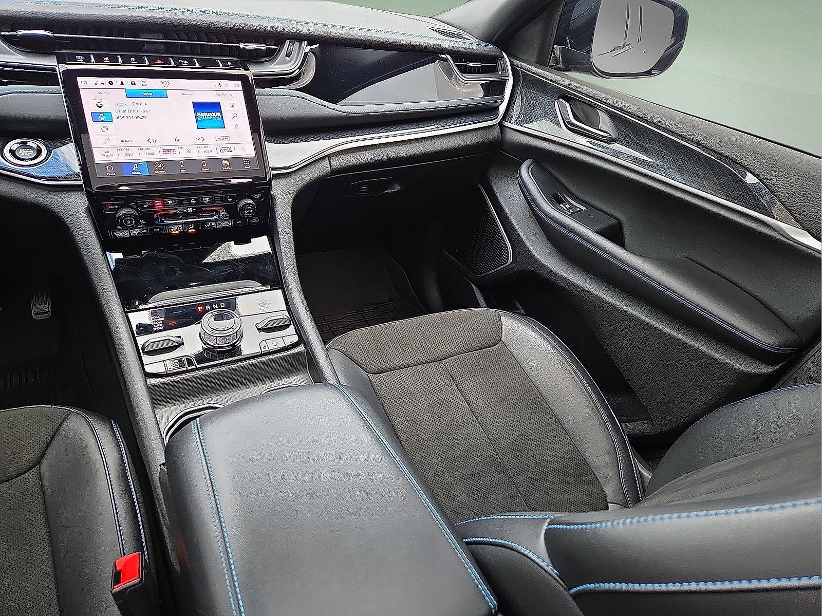 Used 2024 Jeep Grand Cherokee Trailhawk w/ Luxury Tech Group III image 12