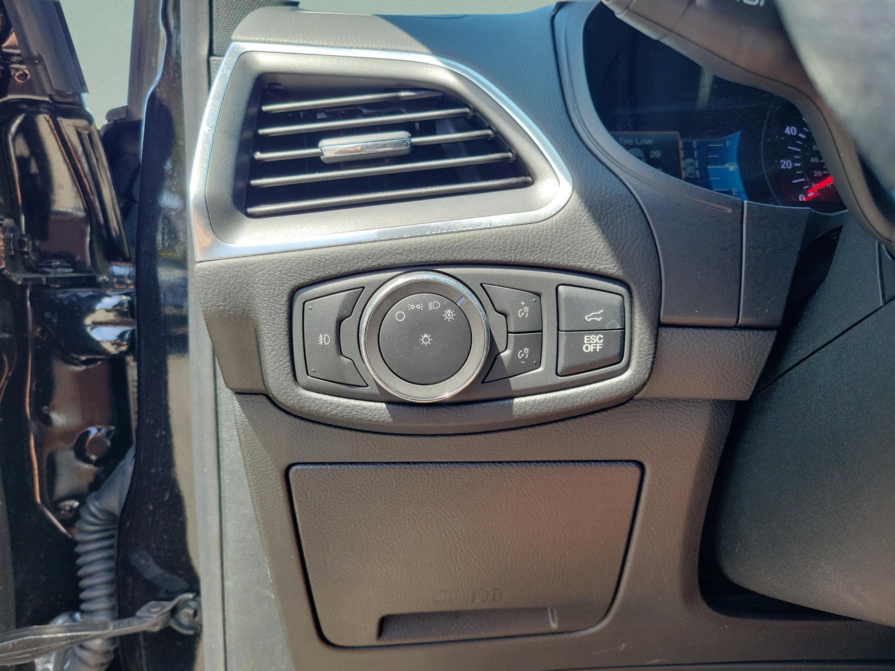 Certified 2022 Ford Edge ST AWD/4WD image 11