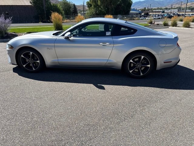 Certified 2019 Ford Mustang GT w/ Equipment Group 301A RWD image 3