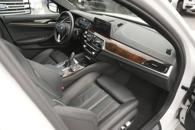 Used 2017 BMW 540i image 18