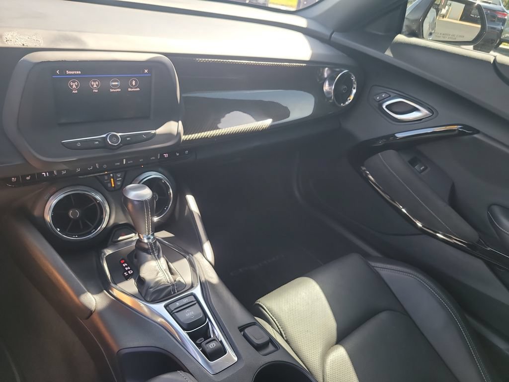 Used 2020 Chevrolet Camaro LT RWD image 16