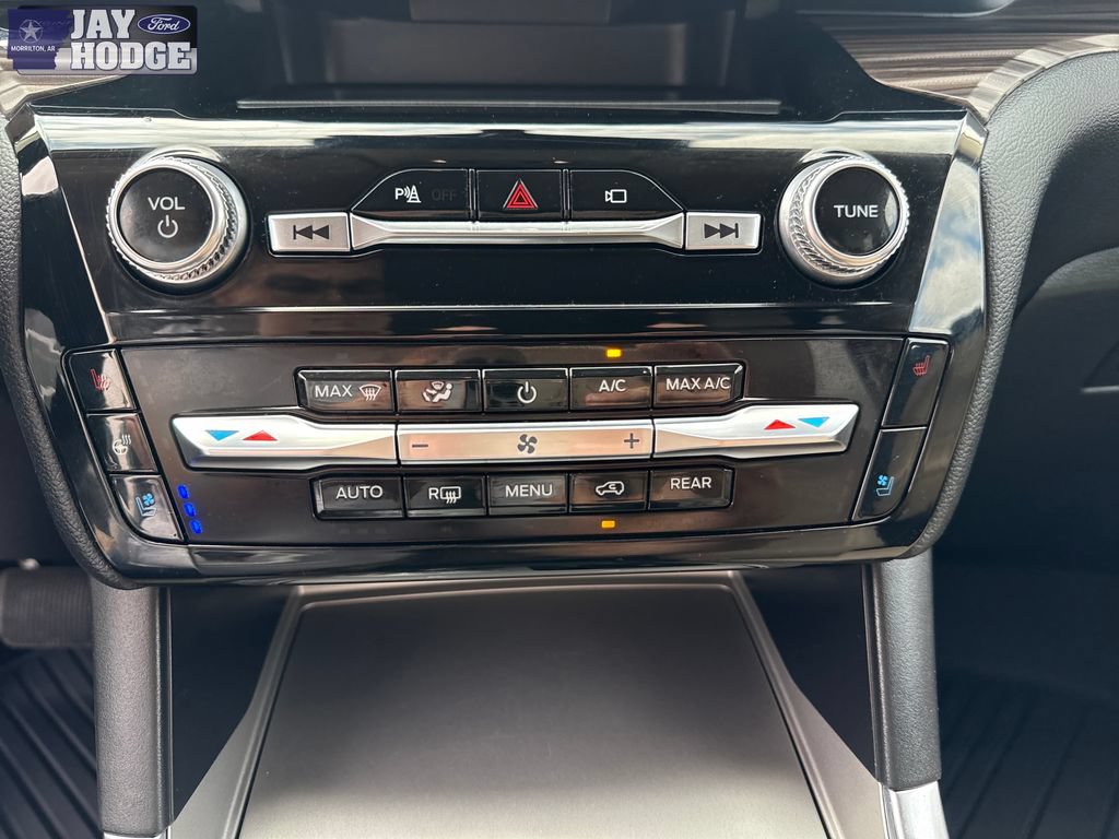 Certified 2023 Ford Explorer Limited AWD/4WD image 22