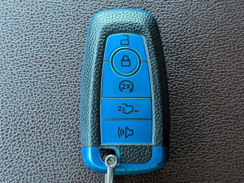 Certified 2023 Ford Expedition Limited image 35