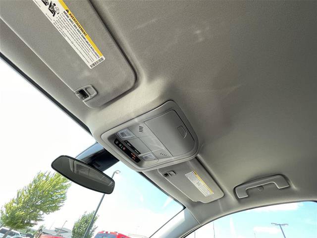 Used 2023 GMC Acadia SLE w/ Driver Convenience Package FWD image 22