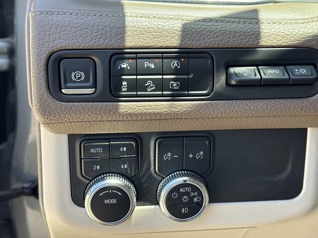 Used 2023 GMC Yukon XL Denali AWD/4WD image 21