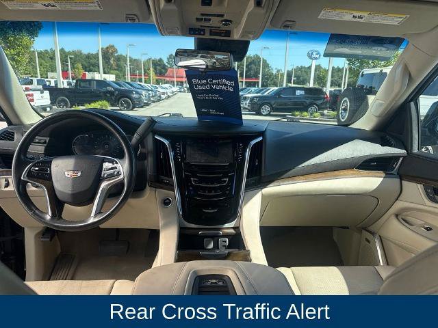 Used 2020 Cadillac Escalade Luxury AWD/4WD image 25