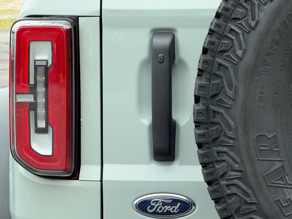 Certified 2024 Ford Bronco Badlands AWD/4WD image 11