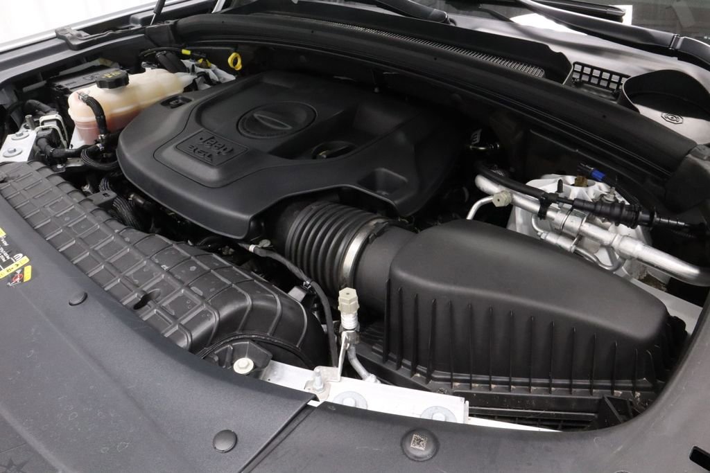 Used 2023 Jeep Grand Cherokee Summit image 14