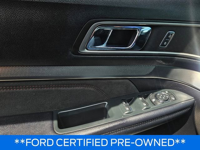 Certified 2019 Ford Explorer XLT w/ Equipment Group 202A FWD image 31
