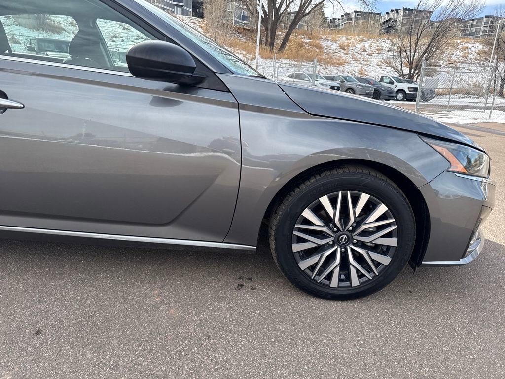 Used 2024 Nissan Altima 2.5 SV image 31