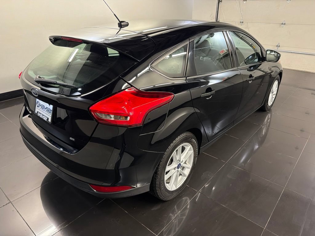 Certified 2018 Ford Focus SE w/ Cold Weather Package FWD image 6