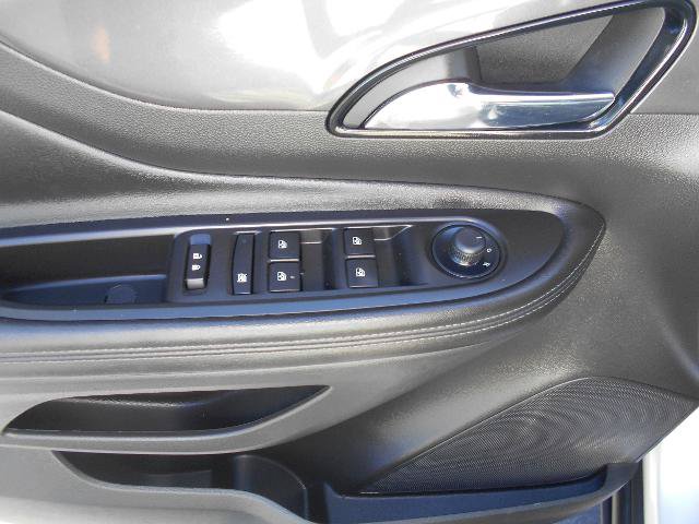 Used 2022 Buick Encore Preferred w/ Safety Package AWD/4WD image 5