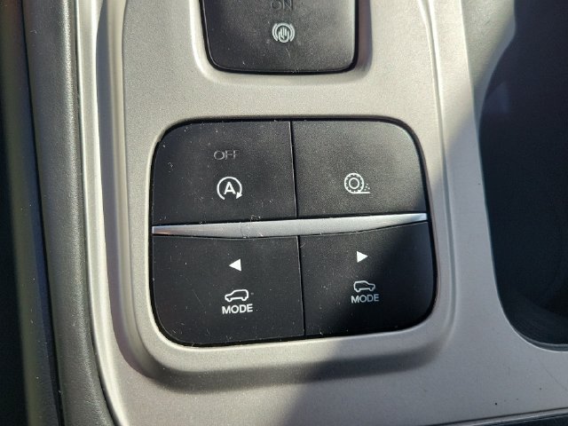 Certified 2021 Ford Explorer XLT RWD image 17