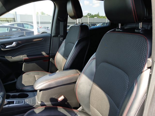 Certified 2025 Ford Escape ST-Line Select AWD/4WD image 20