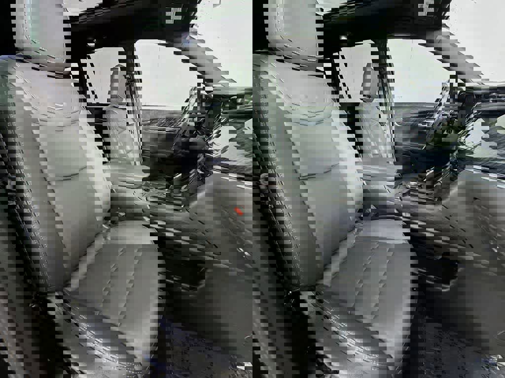 Used 2024 Cadillac XT6 Premium Luxury image 18