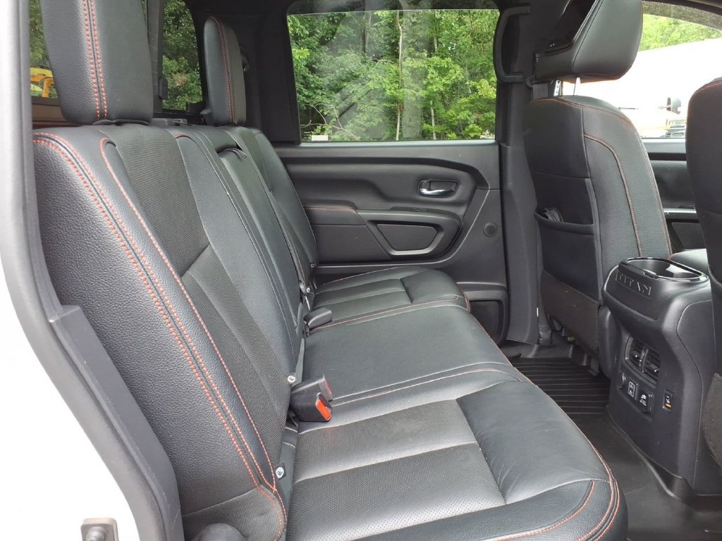 Used 2021 Nissan Titan PRO-4X w/ Pro-4x Convenience Package AWD/4WD image 17