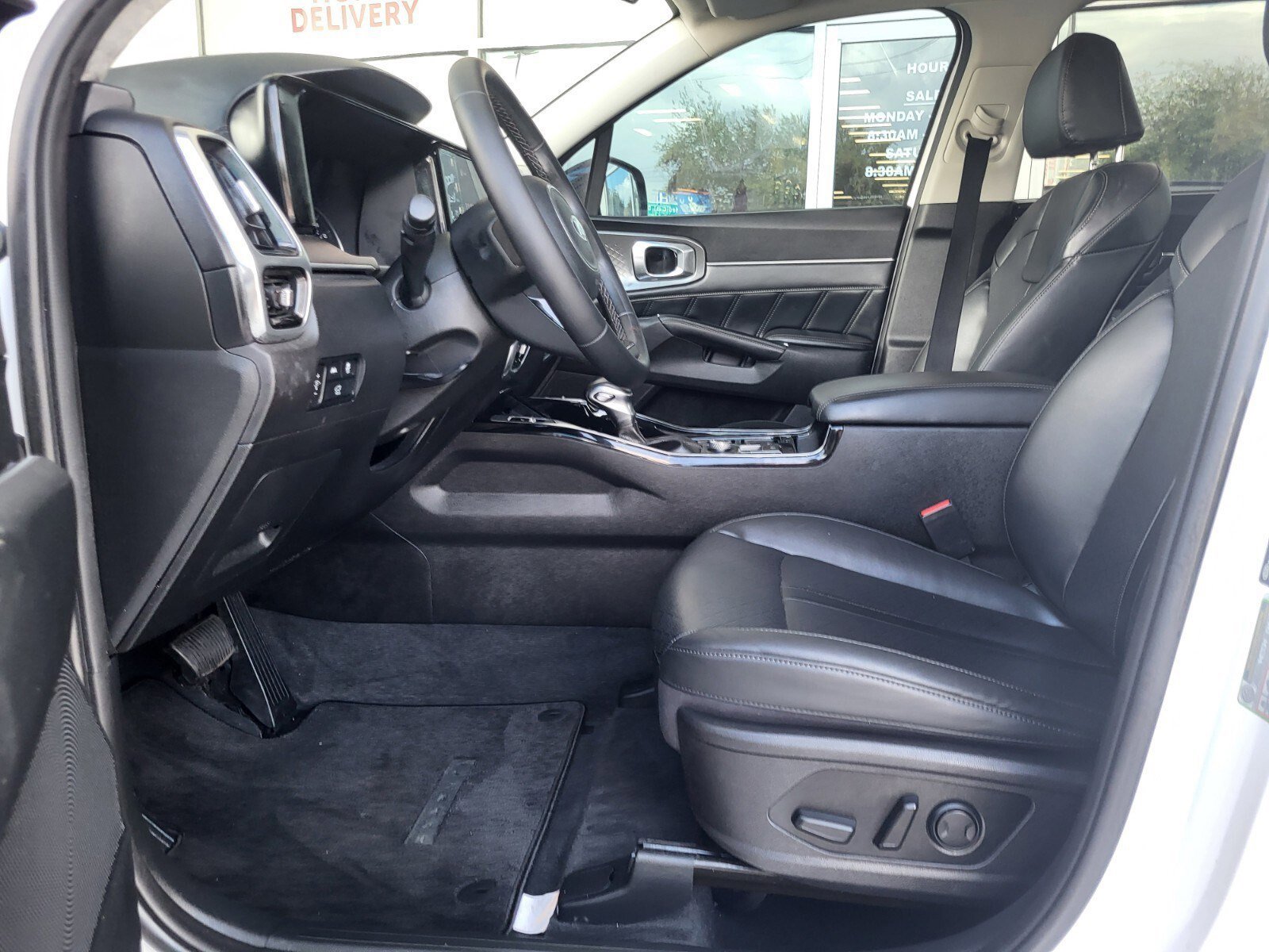 Used 2021 Kia Sorento SX image 16