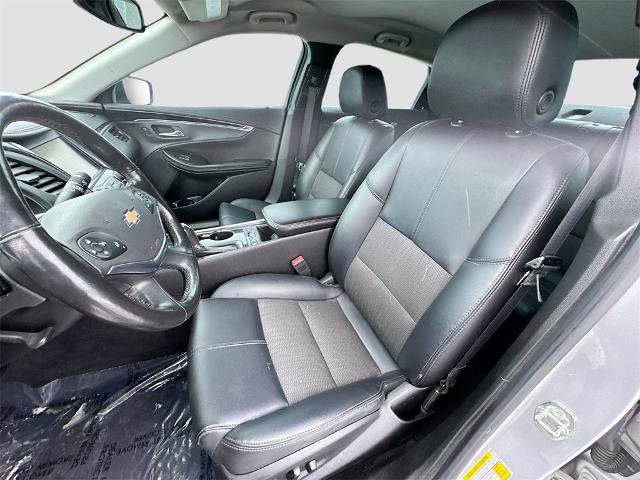 Used 2020 Chevrolet Impala LT w/ LT Convenience Package image 16