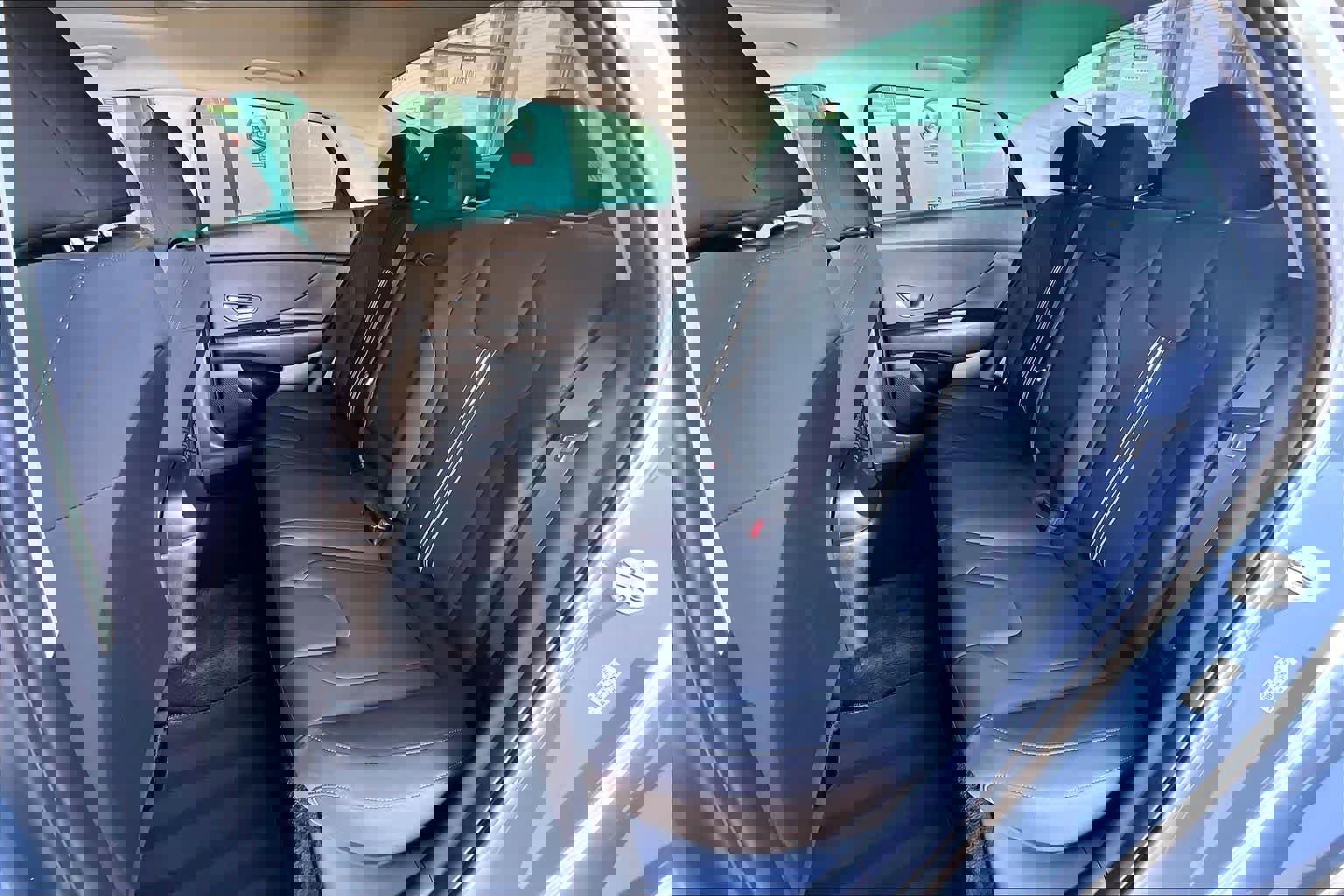 Used 2022 Hyundai Elantra SEL w/ Convenience + Premium Package image 21