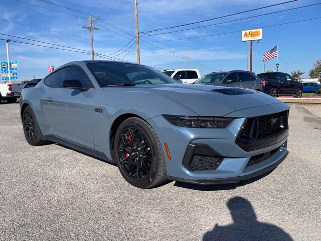 Certified 2026 Ford Mustang GT w/ GT Performance Package RWD image 3