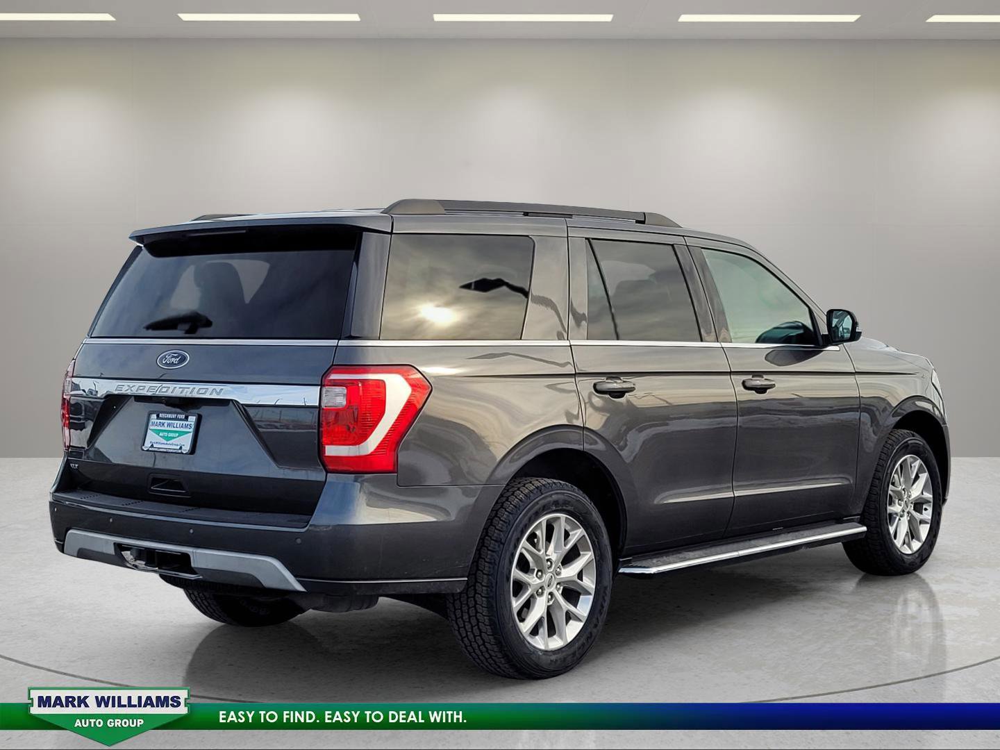 Certified 2020 Ford Expedition XLT w/ Equipment Group 202A image 5