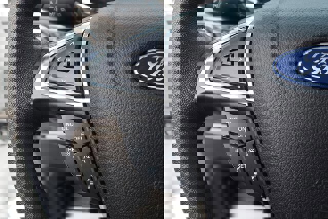 Certified 2021 Ford Edge SEL w/ Convenience Package image 21