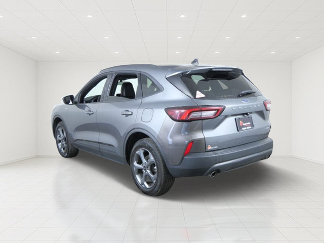 Certified 2025 Ford Escape ST-Line AWD/4WD image 4