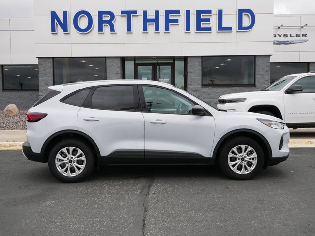 Certified 2025 Ford Escape Active AWD/4WD image 1