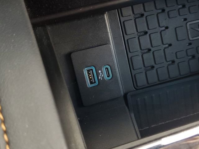 Certified 2024 Ford Expedition Max Platinum image 26