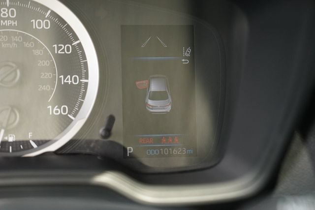 Used 2021 Toyota Corolla LE FWD image 25