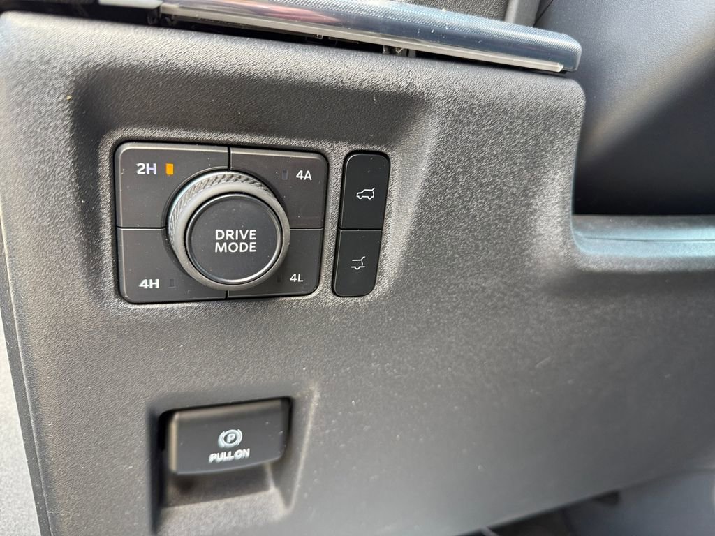 Certified 2025 Ford Expedition Max Platinum image 22