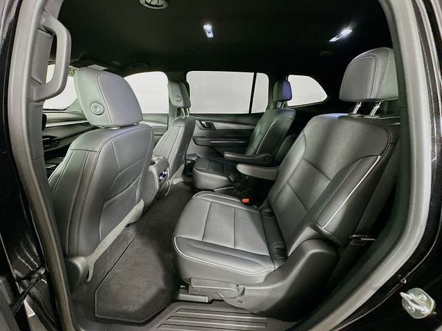 Used 2025 Buick Enclave Preferred FWD image 30