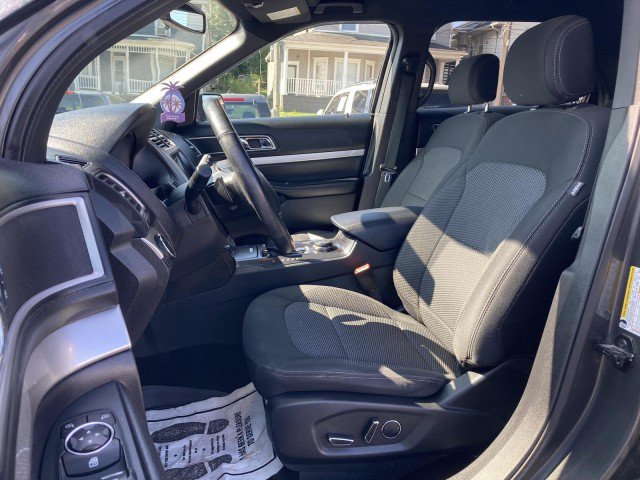 Certified 2017 Ford Explorer XLT w/ Equipment Group 201A AWD/4WD image 12
