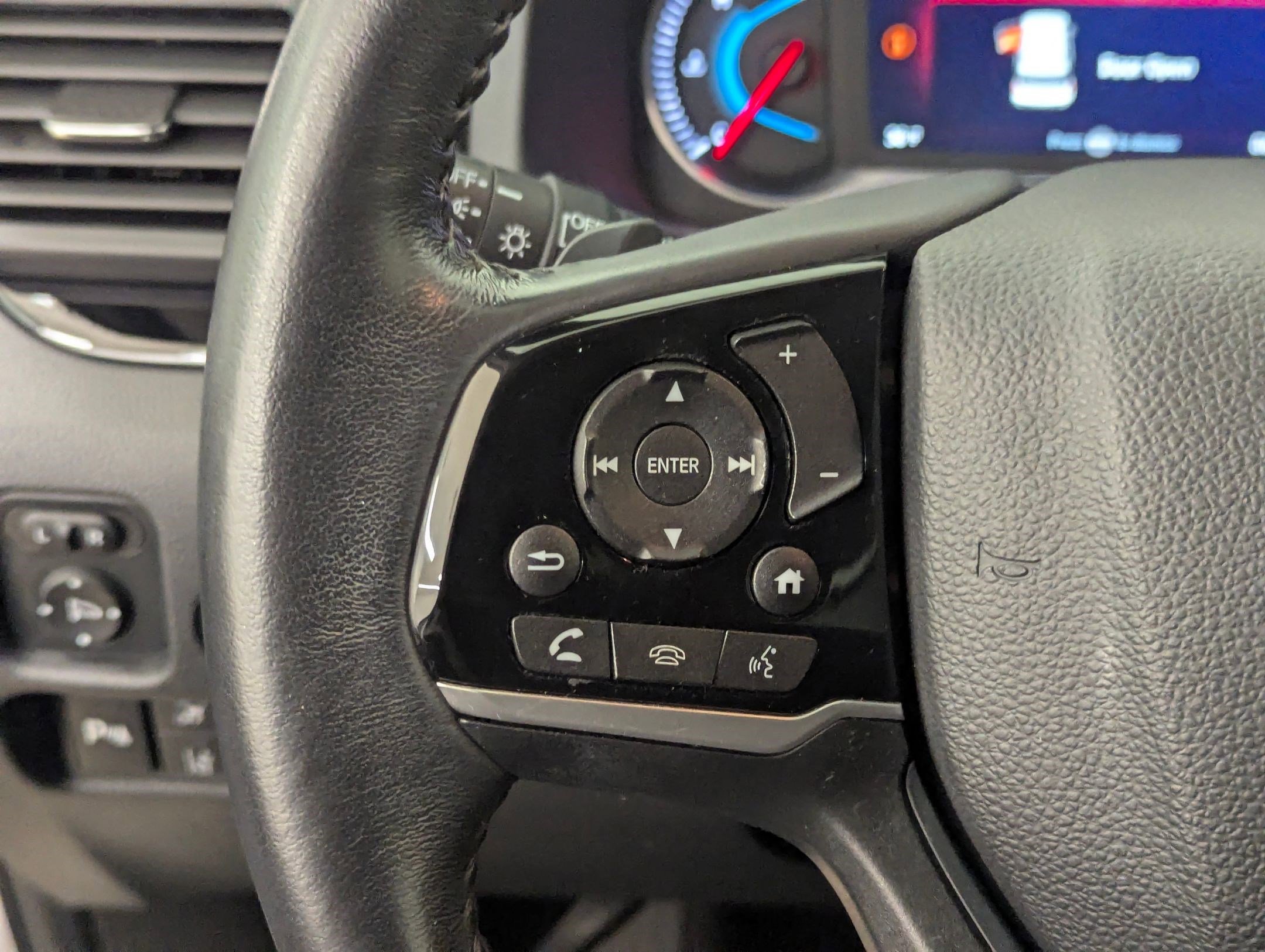 Used 2022 Honda Pilot Touring image 17