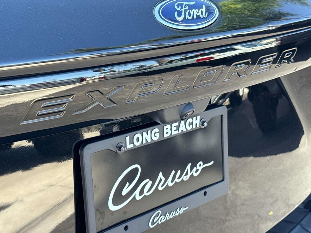 Certified 2023 Ford Explorer ST w/ Equipment Group 401A image 6