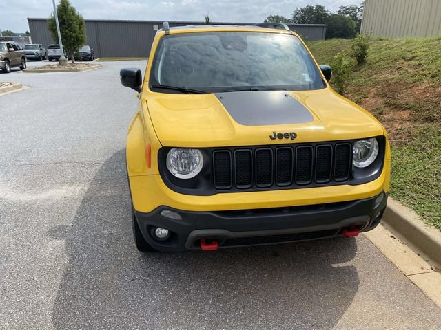Used 2023 Jeep Renegade Trailhawk w/ Trailhawk Elite Group AWD/4WD image 2