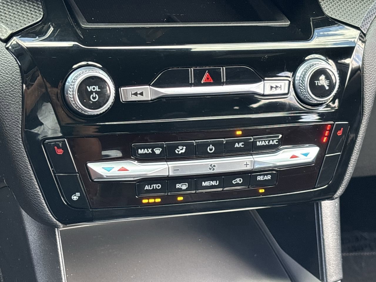 Certified 2022 Ford Explorer ST w/ ST Street Pack image 31