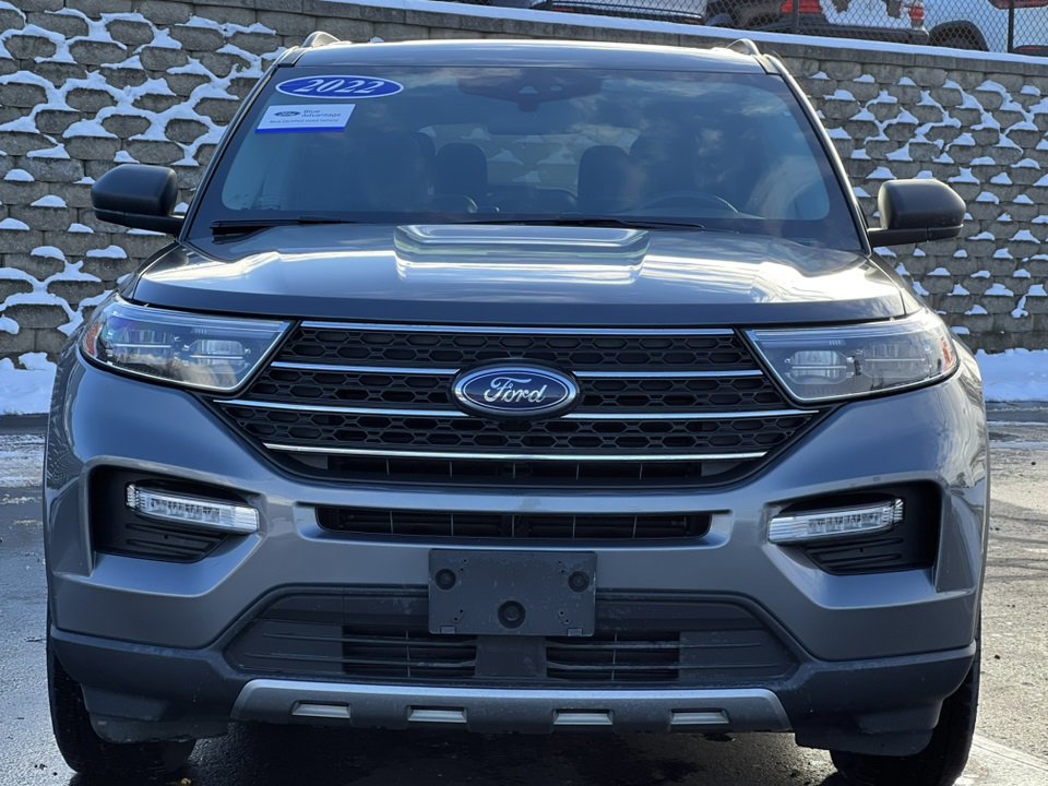 Certified 2022 Ford Explorer XLT w/ Equipment Group 202A image 7