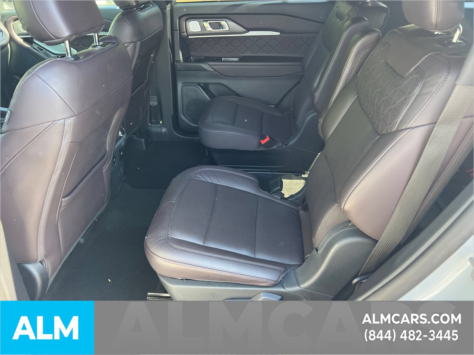 Certified 2025 Ford Explorer Platinum w/ LUX Leather Package AWD/4WD image 27